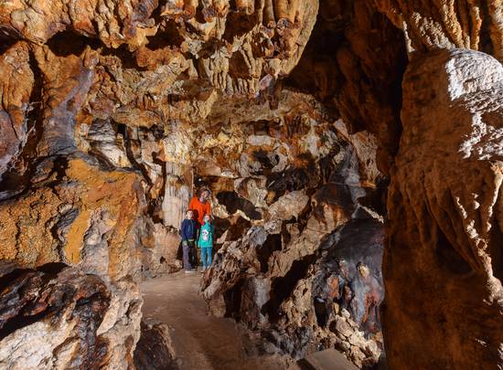 Grotte de Thaïs en famille