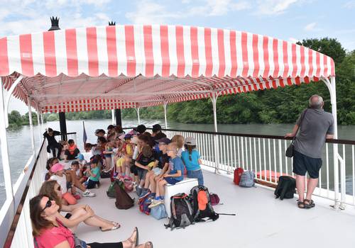 Scolaire bateau à roue